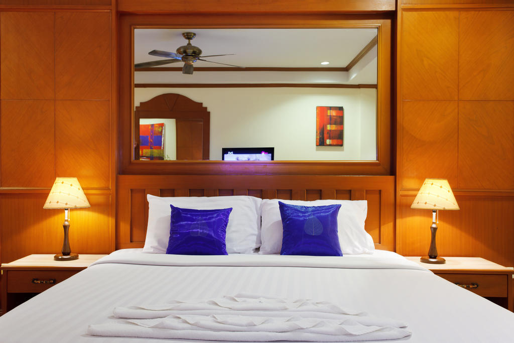 The Yim Siam Hotel Patong Exterior foto