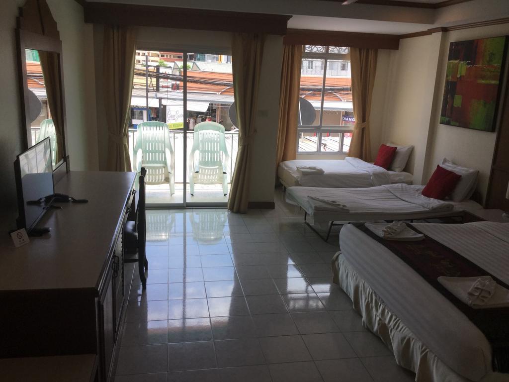 The Yim Siam Hotel Patong Exterior foto