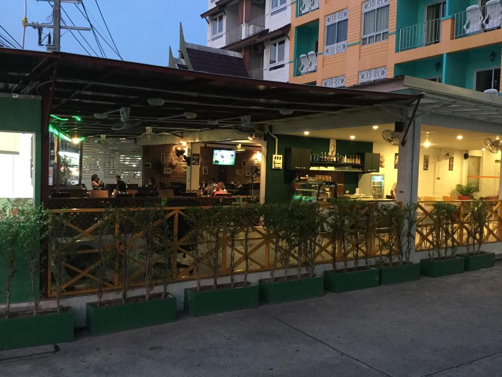 The Yim Siam Hotel Patong Exterior foto