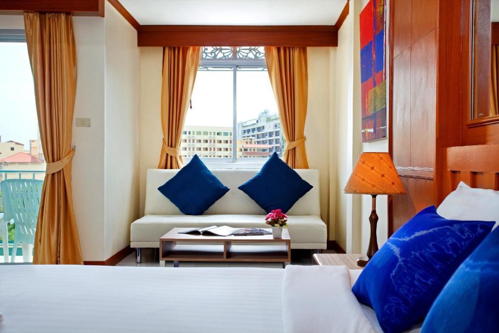 The Yim Siam Hotel Patong Exterior foto