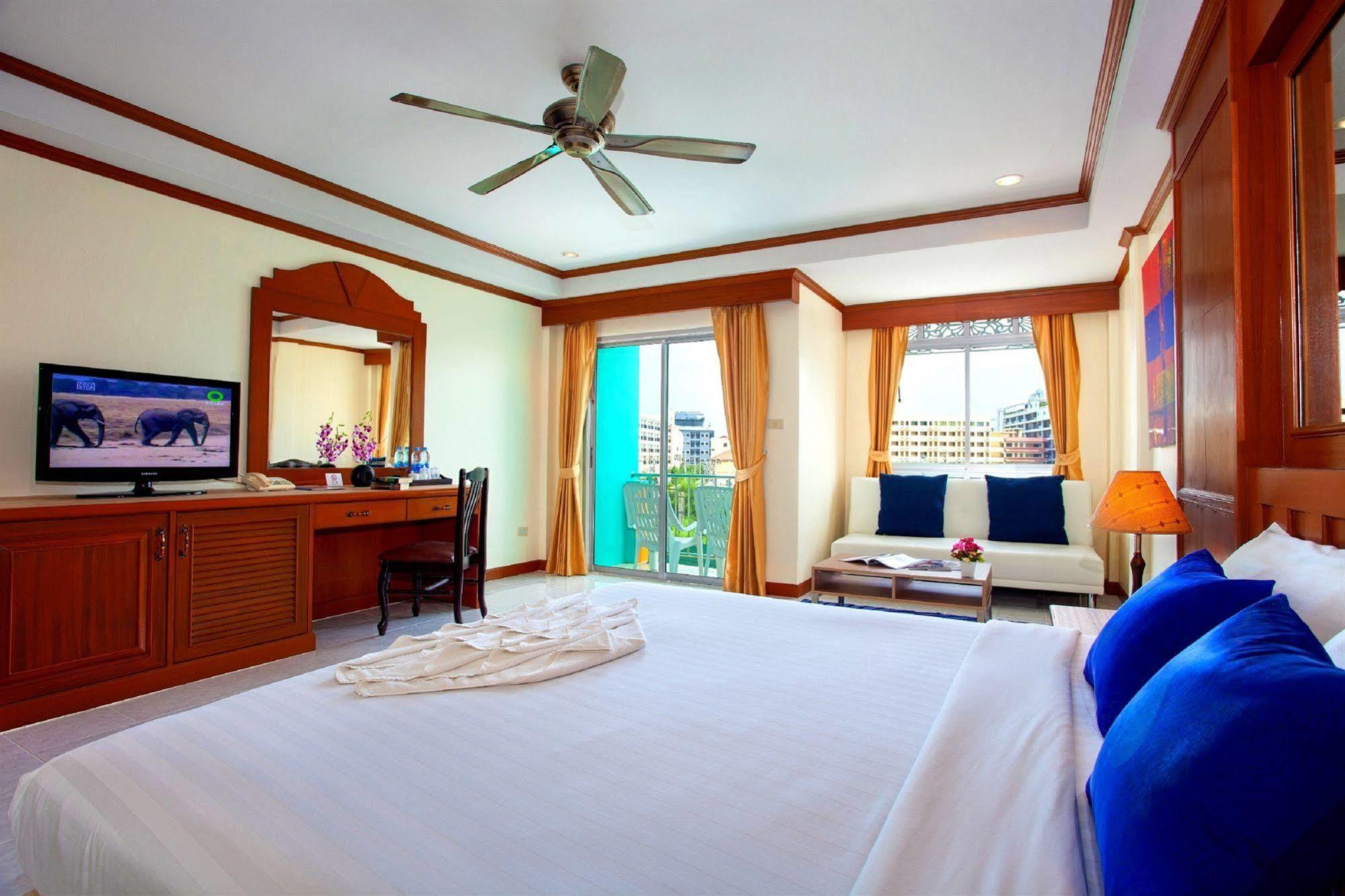 The Yim Siam Hotel Patong Exterior foto